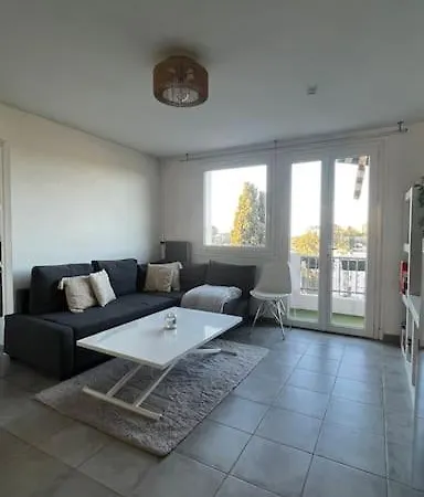 45m2 Proche Centre-ville De *