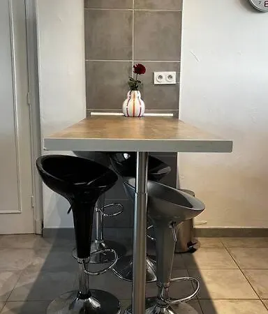 Appartamento 45m2 Proche Centre-ville De Nîmes